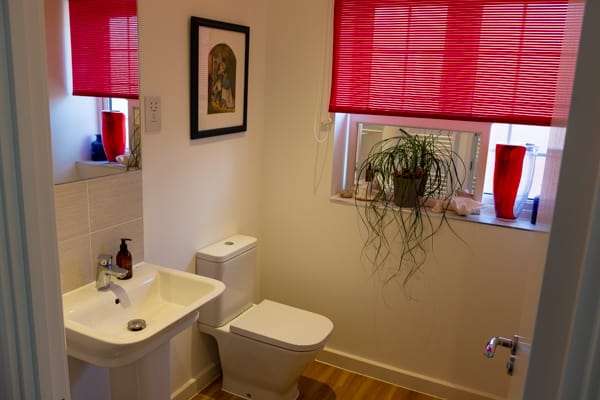 Houses for sale in Dorset - Image of Main Bathroom_1