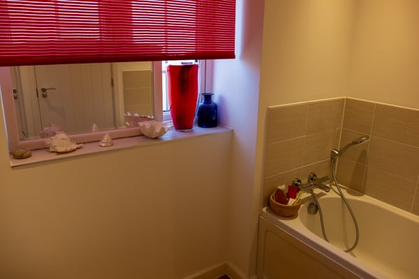Houses for sale in Dorset - Image of Main Bathroom_3