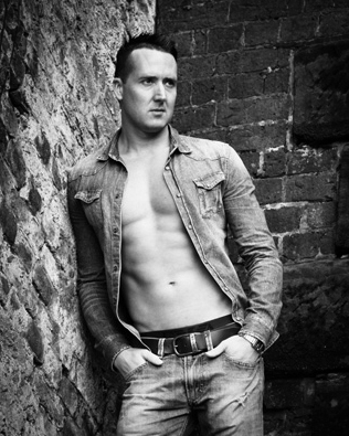 Portrait Photographers – Dave Broomfield - Image of male model 4